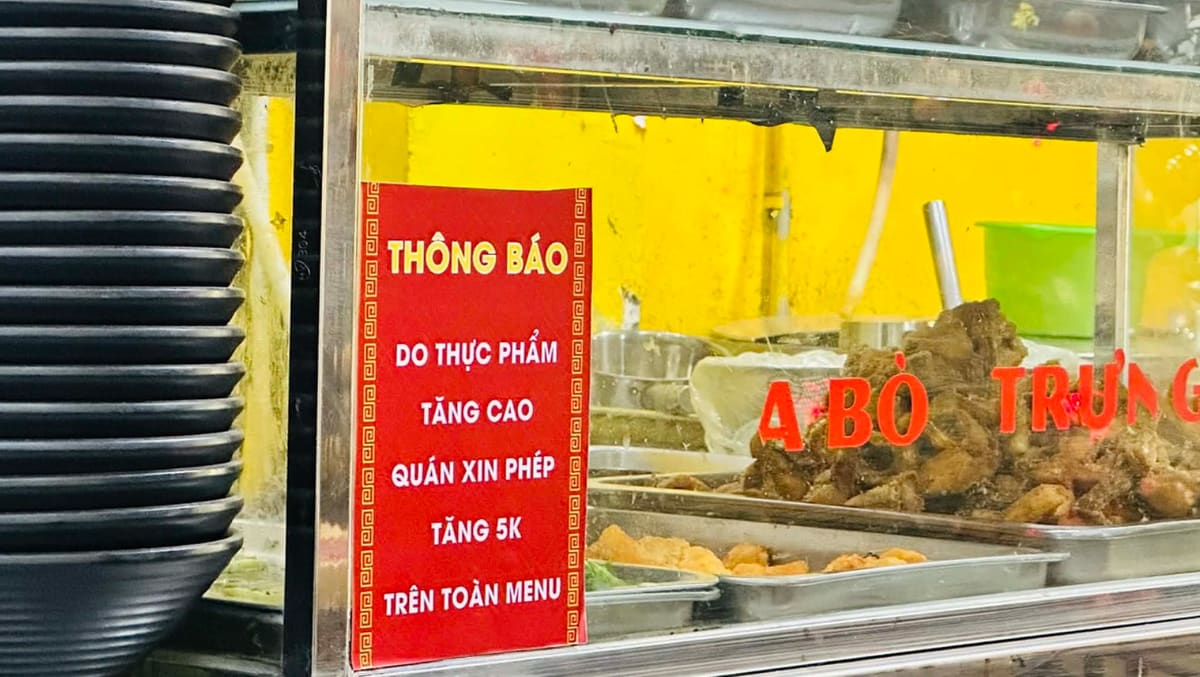 'Phở tăng giá lên 80.000 đồng nhưng khách vẫn đông thì đừng trách chủ quán'