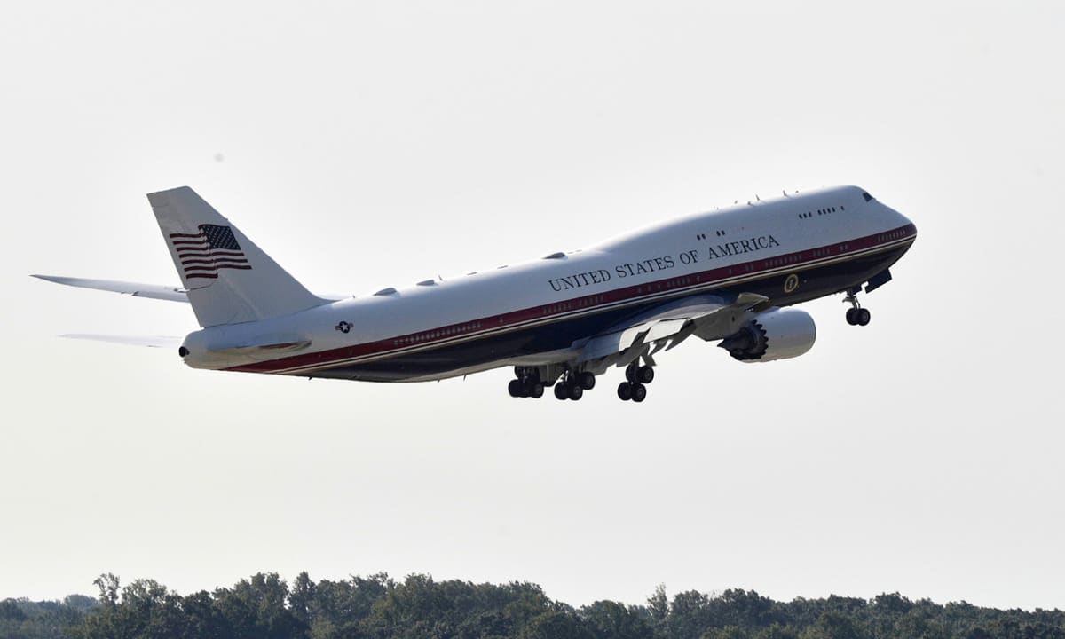 Бывшего госсекретаря США обвинили в разоблачении слабости Air Force One