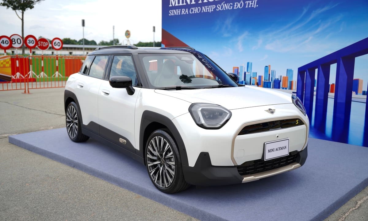 Mini Aceman - xe điện giá hơn 2,4 tỷ đồng có gì?