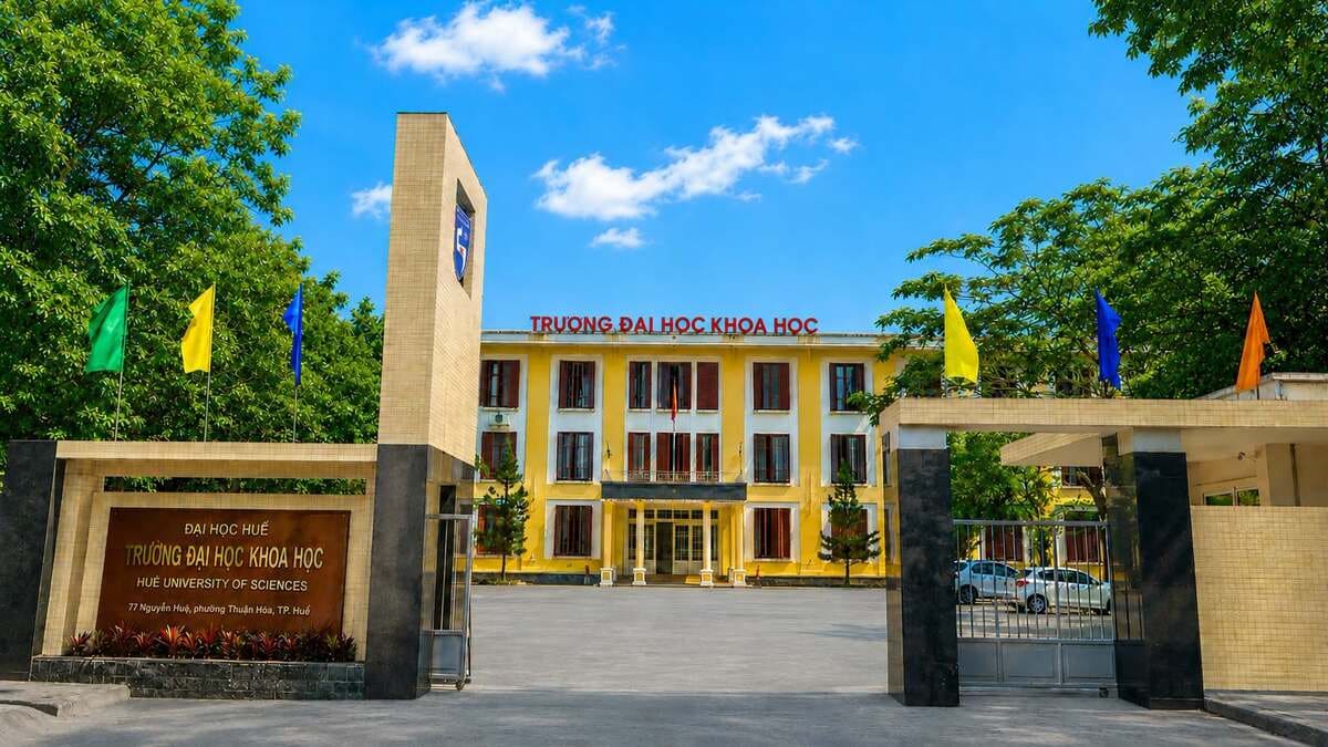 Университет Хюэ получил наивысший контрольный балл 27,77