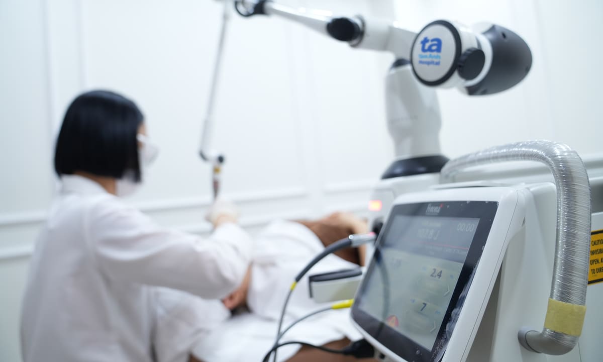 Laser điều trị nám, tàn nhang có gây mỏng da?
