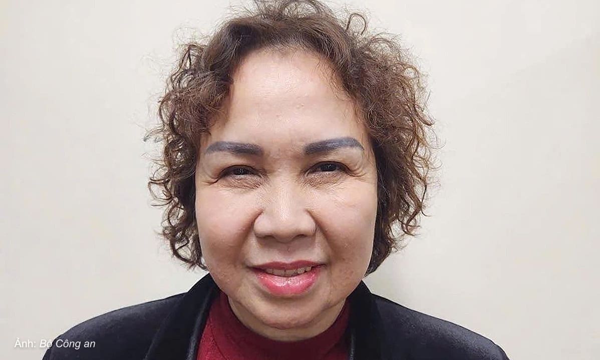 Bị cáo buộc tham ô, mẹ 'đại gia kim cương' nộp 99 tỷ đồng khắc phục
